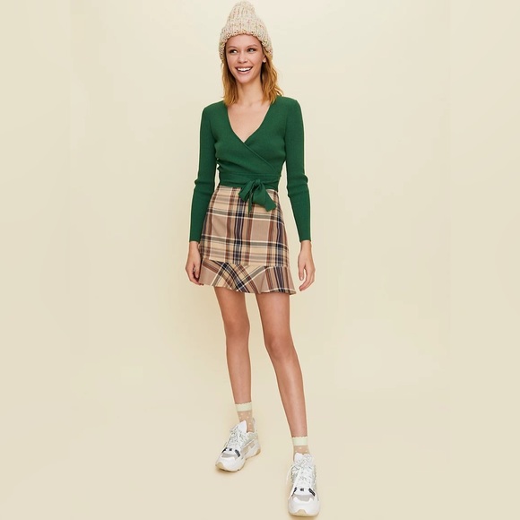 SOLDAritzia Little Moon blue Prunella Long Sleeve V-Neck Crop rib knit style top - Picture 12 of 13